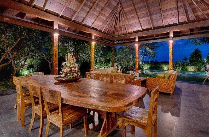 Ketewel Villa By Sanga Sanga Hospitality بيانغان المظهر الخارجي الصورة